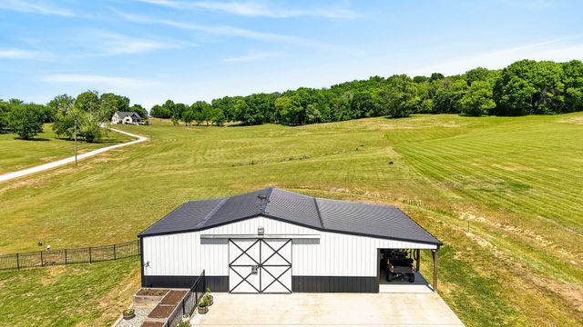 50 Lecornu Ln, Hartsville, TN 37074