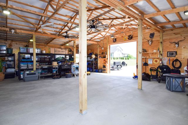 50 Lecornu Ln, Hartsville, TN 37074