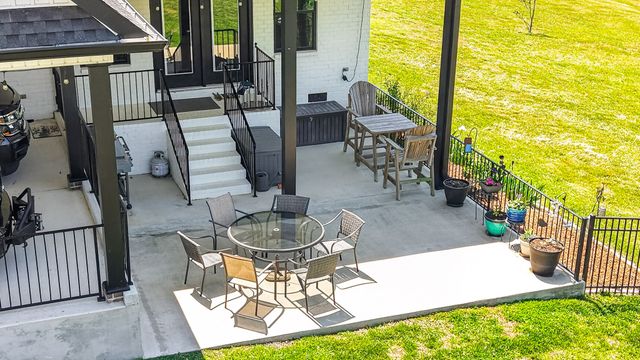 50 Lecornu Ln, Hartsville, TN 37074