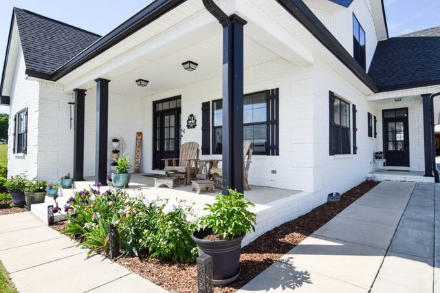 50 Lecornu Ln, Hartsville, TN 37074