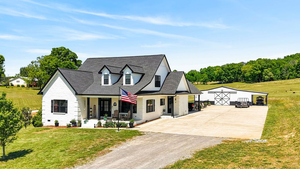 50 Lecornu Ln, Hartsville, TN 37074