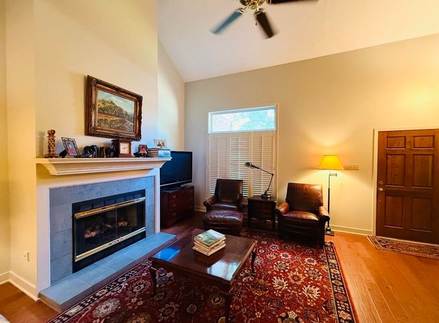 8467 DONEGAL CV, Germantown, TN 38139