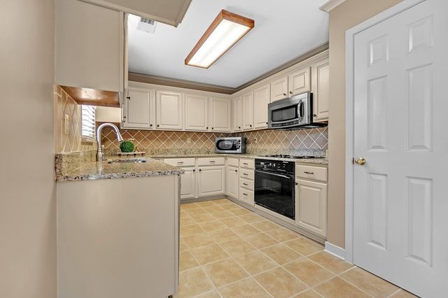 8467 DONEGAL CV, Germantown, TN 38139