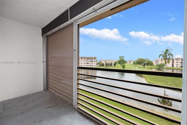 10100 NW 30th Ct 309, Sunrise, FL 33322