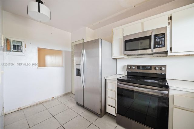 10100 NW 30th Ct 309, Sunrise, FL 33322