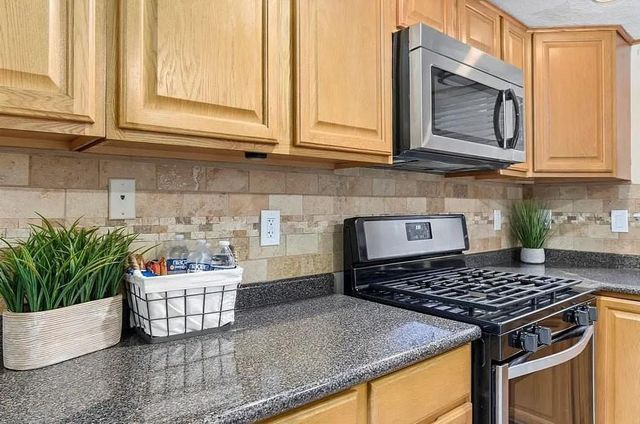 2053 Country Village Boulevard B, Humble, TX 77338