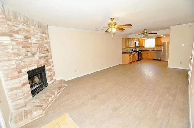 2053 Country Village Boulevard B, Humble, TX 77338