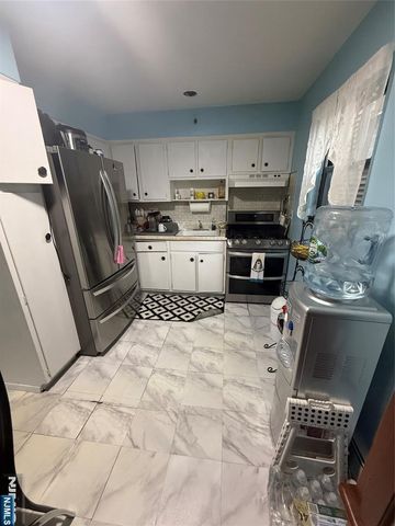 234 6th Street, Fairview, NJ 07022