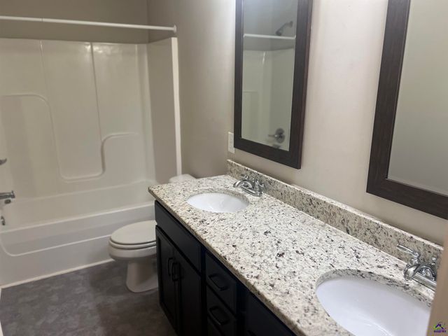 323 Rippling Water Way, Perry, GA 31069