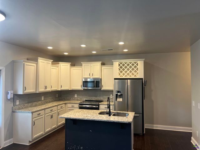 323 Rippling Water Way, Perry, GA 31069