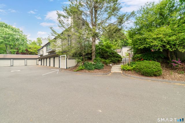 899 Heritage Village A, Southbury, CT 06488