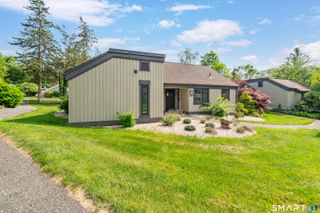 899 Heritage Village A, Southbury, CT 06488