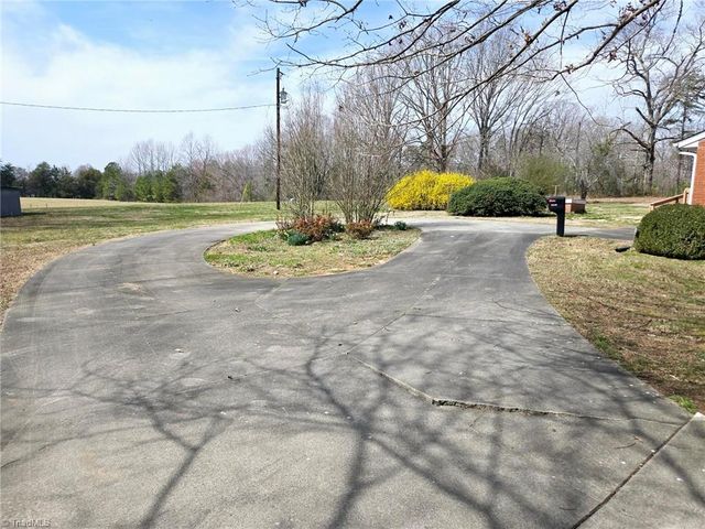 3015 S NC Highway 87, Graham, NC 27253