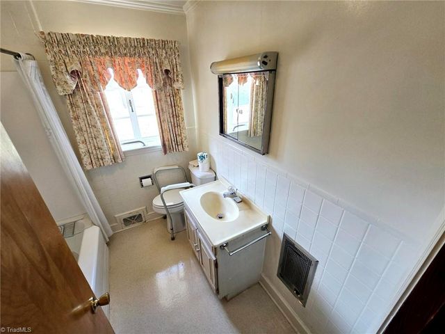3015 S NC Highway 87, Graham, NC 27253