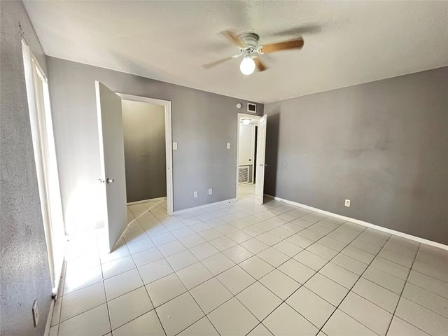 10211 Sugar Branch Drive 411, Houston, TX 77036