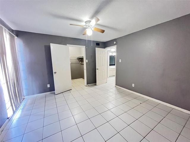 10211 Sugar Branch Drive 411, Houston, TX 77036