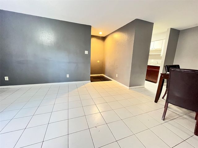 10211 Sugar Branch Drive 411, Houston, TX 77036