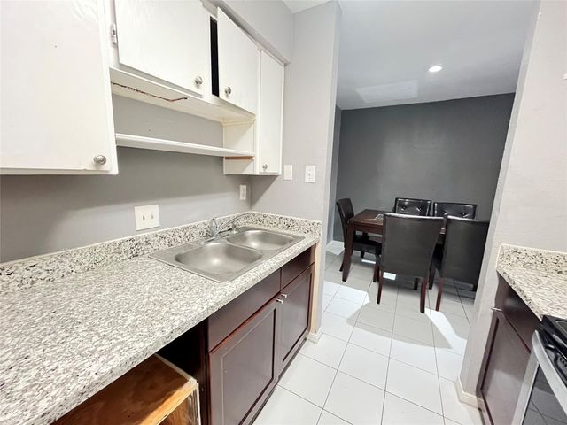 10211 Sugar Branch Drive 411, Houston, TX 77036