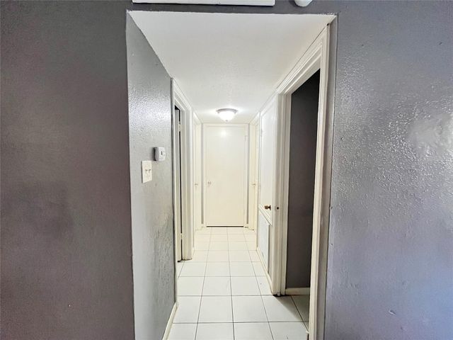 10211 Sugar Branch Drive 411, Houston, TX 77036