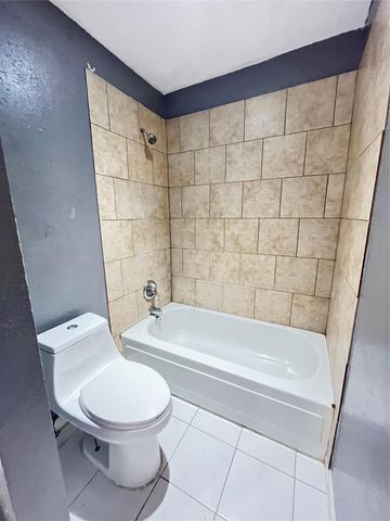 10211 Sugar Branch Drive 411, Houston, TX 77036
