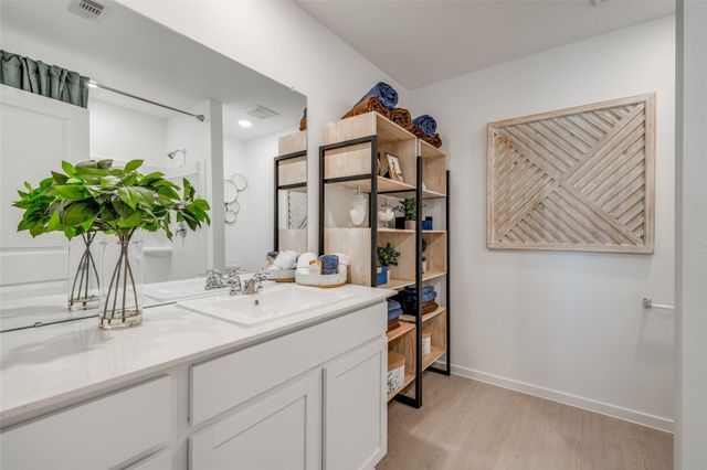 2126 Mosaic Valley Court, Angleton, TX 77515