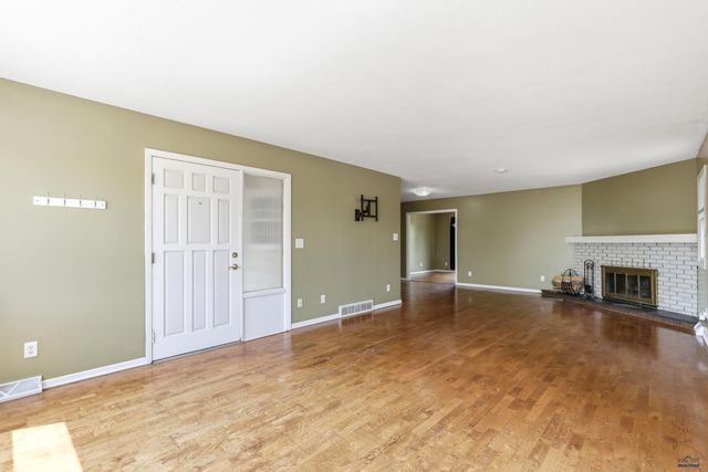 5010 S CANYON RD, Rapid City, SD 57702