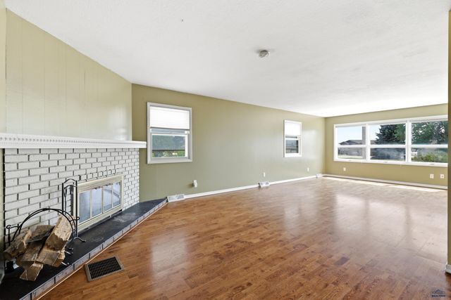 5010 S CANYON RD, Rapid City, SD 57702