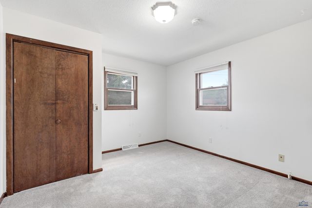 5010 S CANYON RD, Rapid City, SD 57702