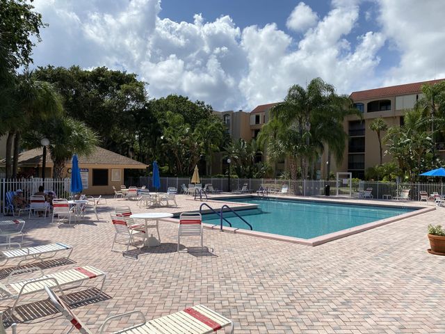 755 DOTTEREL Road 1108, Delray Beach, FL 33444