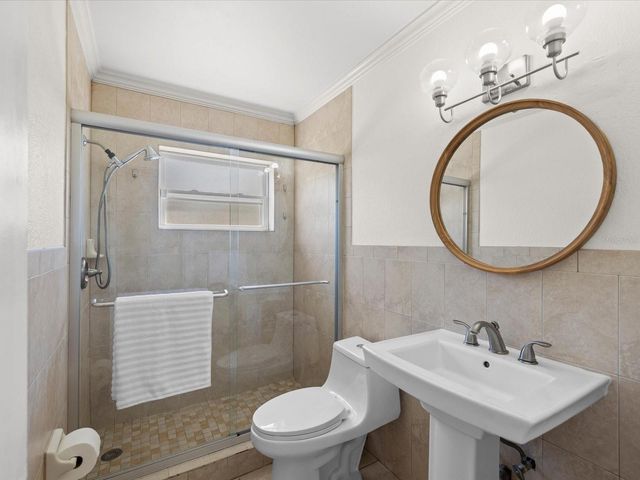 5330 26TH AVENUE N, St Petersburg, FL 33710