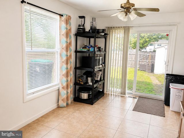 1 MAUREEN CT, Sicklerville, NJ 08081