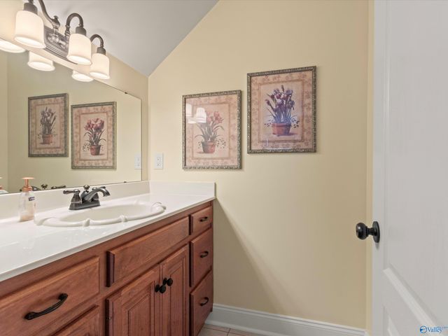 145 Misty River Lane SW, Huntsville, AL 35824