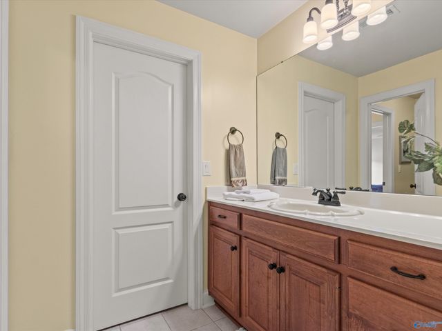 145 Misty River Lane SW, Huntsville, AL 35824