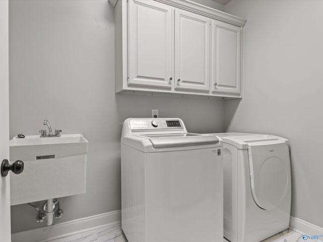 145 Misty River Lane SW, Huntsville, AL 35824