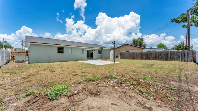 1726 CORDOVA CIRCLE W, Lakeland, FL 33801