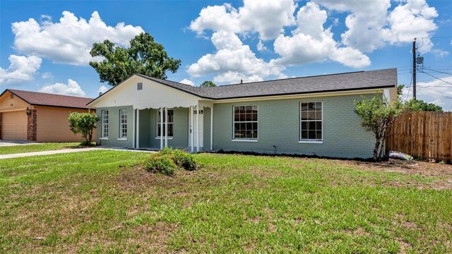 1726 CORDOVA CIRCLE W, Lakeland, FL 33801