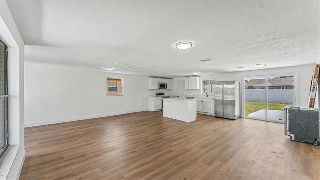 1726 CORDOVA CIRCLE W, Lakeland, FL 33801