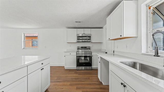 1726 CORDOVA CIRCLE W, Lakeland, FL 33801