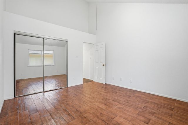 2425 Holly Hall Street D59, Houston, TX 77054