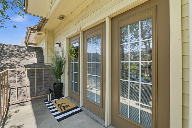 2425 Holly Hall Street D59, Houston, TX 77054