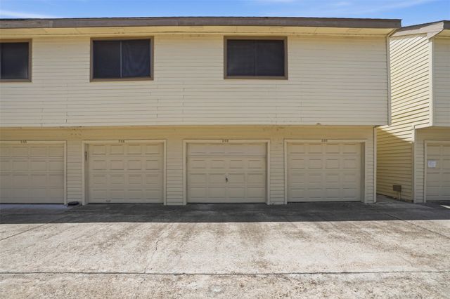 2425 Holly Hall Street D59, Houston, TX 77054