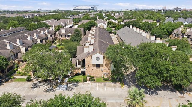 2425 Holly Hall Street D59, Houston, TX 77054