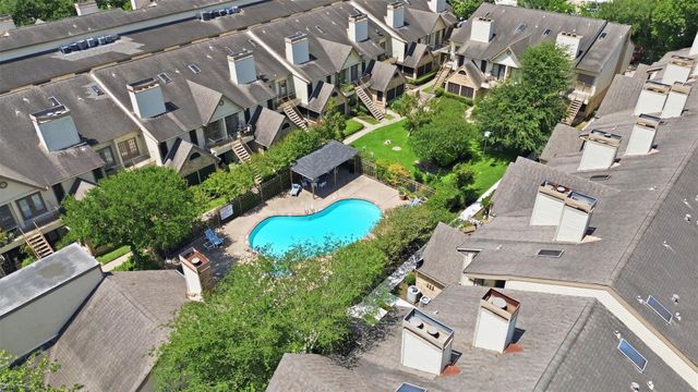 2425 Holly Hall Street D59, Houston, TX 77054