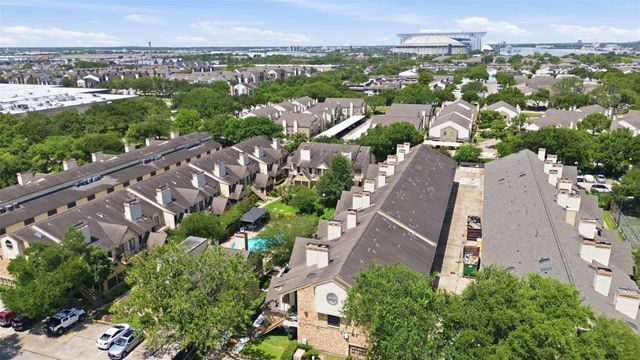 2425 Holly Hall Street D59, Houston, TX 77054