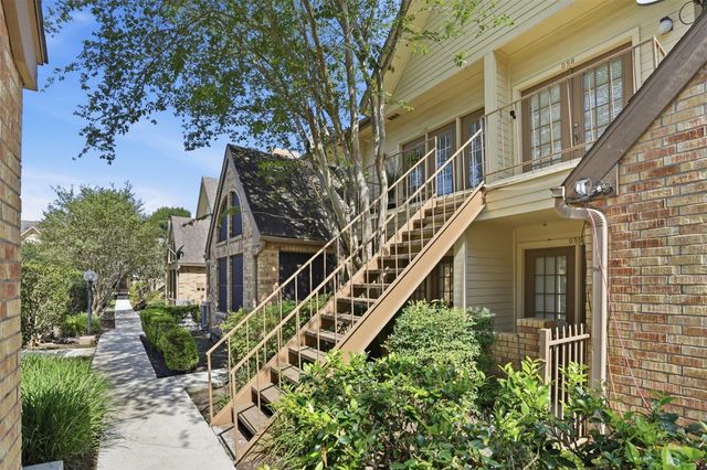 2425 Holly Hall Street D59, Houston, TX 77054