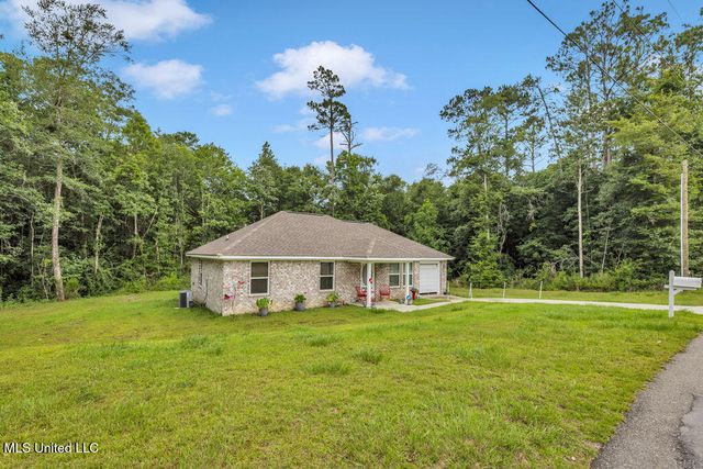 1084 Koloa Court, Diamondhead, MS 39525