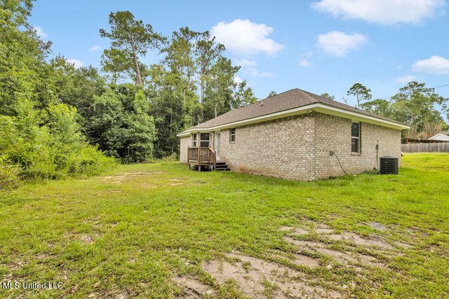 1084 Koloa Court, Diamondhead, MS 39525