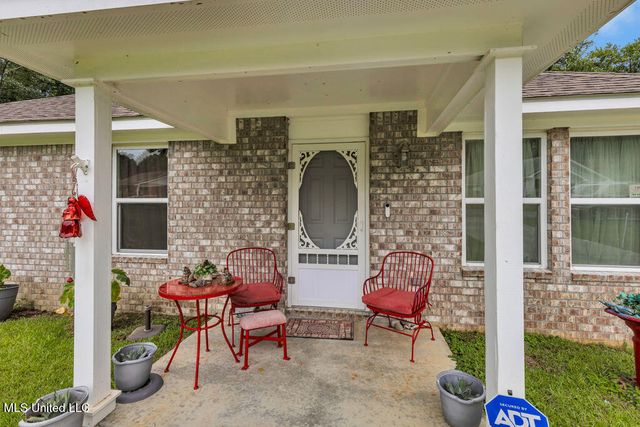 1084 Koloa Court, Diamondhead, MS 39525
