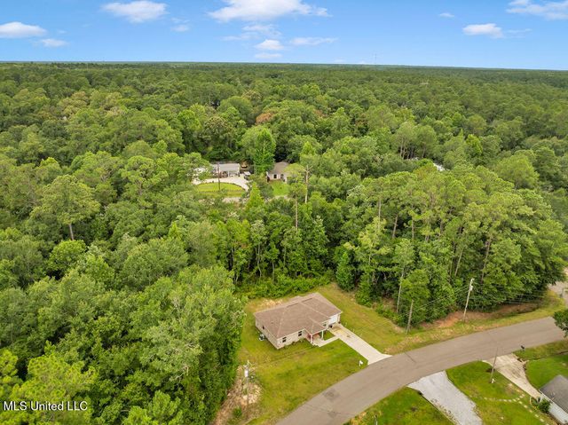 1084 Koloa Court, Diamondhead, MS 39525