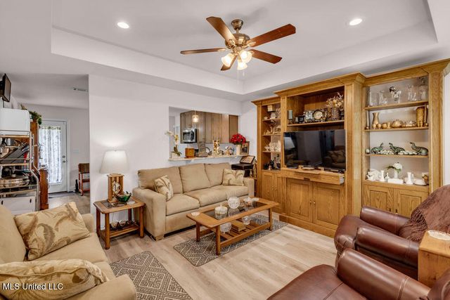 1084 Koloa Court, Diamondhead, MS 39525